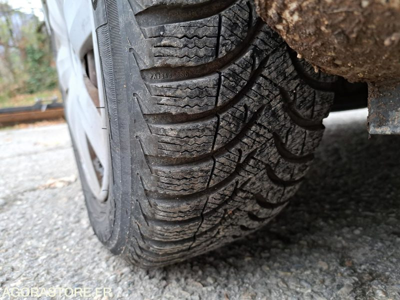 RENAULT CLIO-90832 KMS-2007-829 CYC 38 - Автомобил: слика 4 RENAULT CLIO-90832 KMS-2007-829 CYC 38 - Автомобил: слика 4