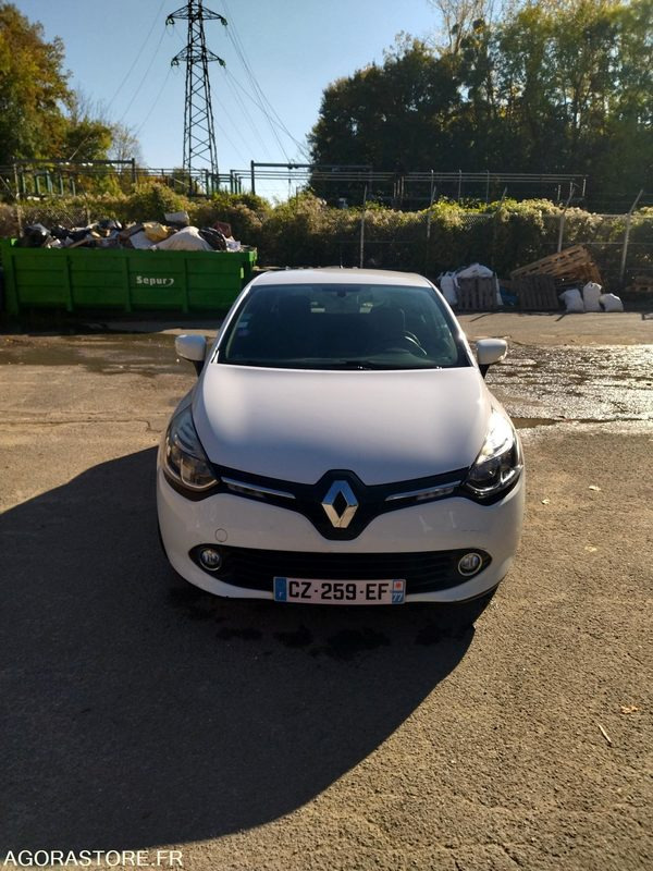 RENAULT CLIO DE 2013 AVEC 258818 KM - Автомобил: слика 1 RENAULT CLIO DE 2013 AVEC 258818 KM - Автомобил: слика 1