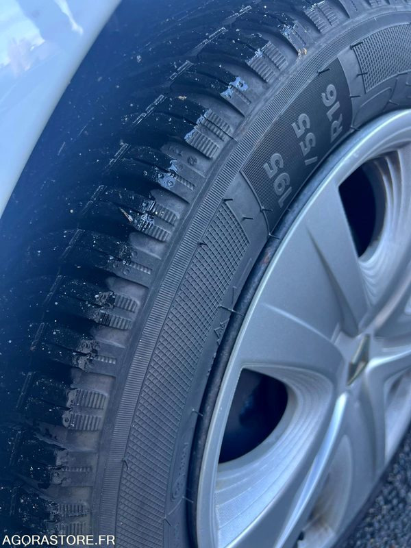 Караван RENAULT CLIO IV ESTATE 241900: слика 18 Караван RENAULT CLIO IV ESTATE 241900: слика 18