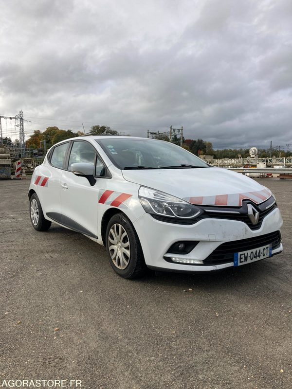 RENAULT CLIO IV diesel - Année 2018 - 312 000km - Автомобил: слика 3 RENAULT CLIO IV diesel - Année 2018 - 312 000km - Автомобил: слика 3