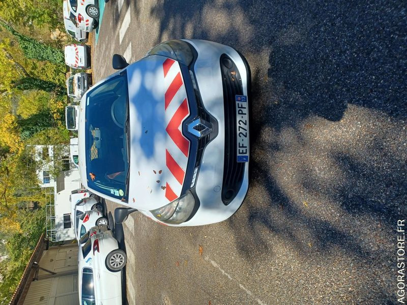 RENAULT CLIO SOCIETE / REF SCP : 1032 - Автомобил: слика 1 RENAULT CLIO SOCIETE / REF SCP : 1032 - Автомобил: слика 1