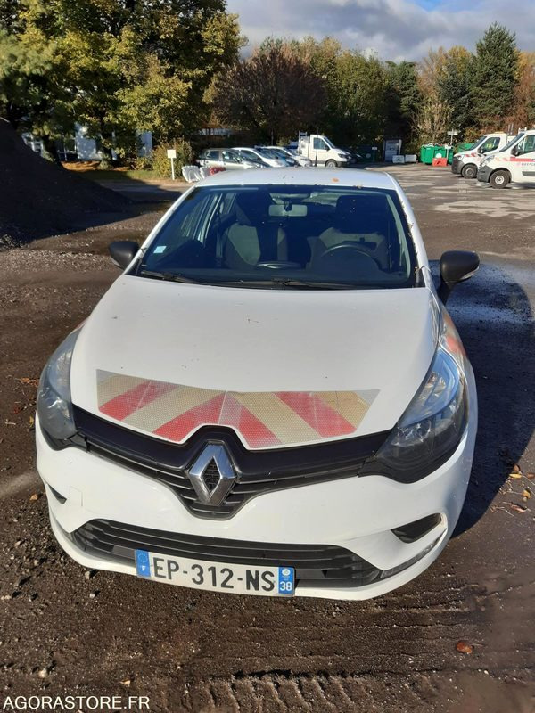 RENAULT CLIO Société - 2017 - 199 808 km / M22920 - Мало комбе: слика 5 RENAULT CLIO Société - 2017 - 199 808 km / M22920 - Мало комбе: слика 5