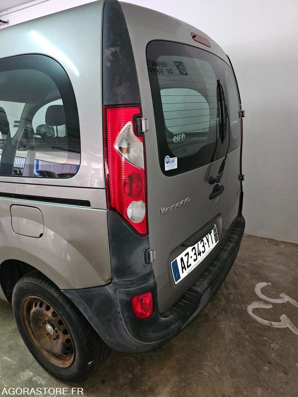 RENAULT KANGOO 2010 - Мало комбе: слика 2 RENAULT KANGOO 2010 - Мало комбе: слика 2