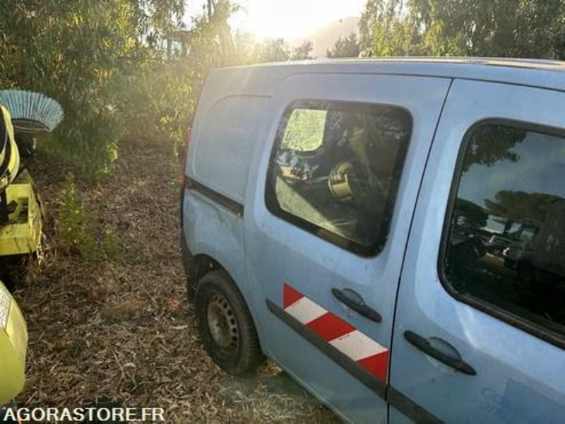 RENAULT KANGOO - 2012 - 150263KM - CD217FY - Мало комбе: слика 5 RENAULT KANGOO - 2012 - 150263KM - CD217FY - Мало комбе: слика 5