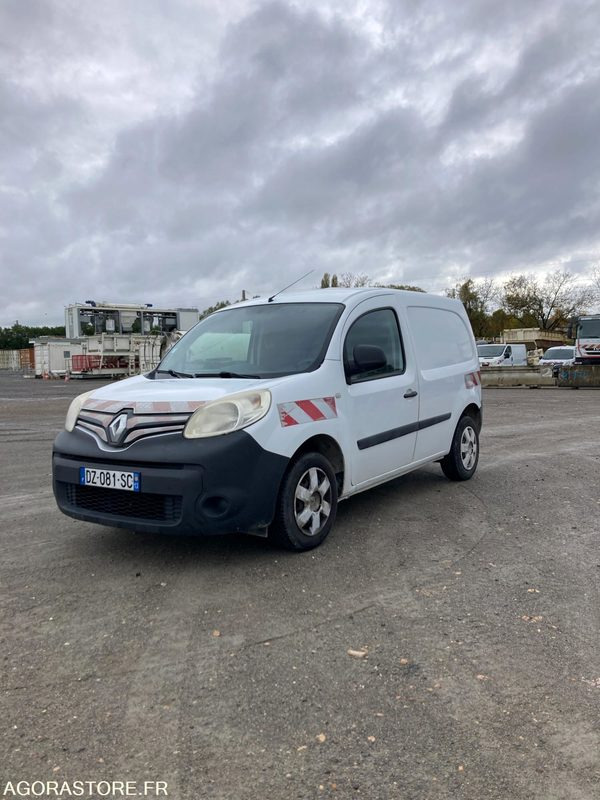 RENAULT KANGOO diesel - Année 2016 - 322 400 km - Мало комбе: слика 1 RENAULT KANGOO diesel - Année 2016 - 322 400 km - Мало комбе: слика 1