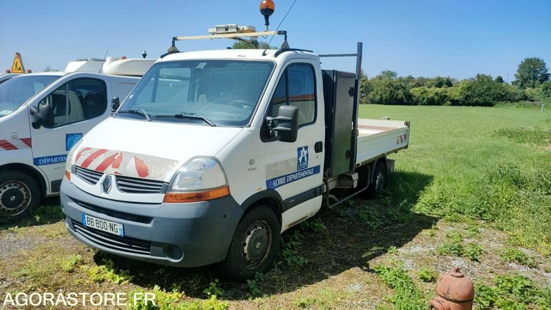 RENAULT MASTER - 2010 - 307041 KM - Товарно комбе: слика 2 RENAULT MASTER - 2010 - 307041 KM - Товарно комбе: слика 2