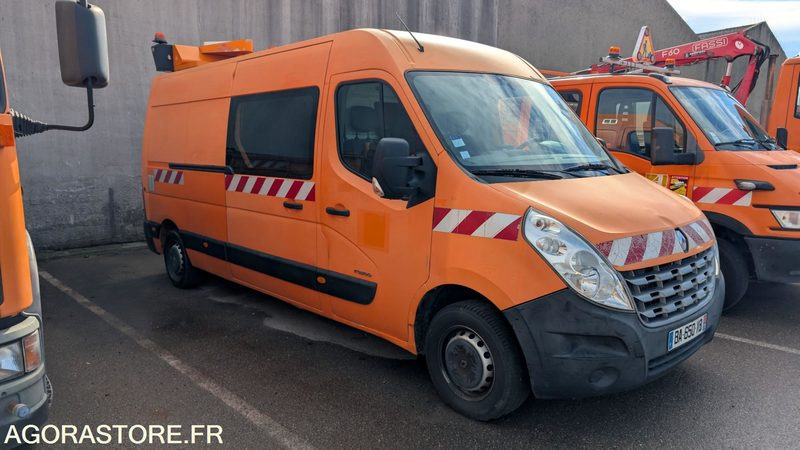 RENAULT MASTER BA-650-XB - 2010 - Товарно комбе: слика 2 RENAULT MASTER BA-650-XB - 2010 - Товарно комбе: слика 2