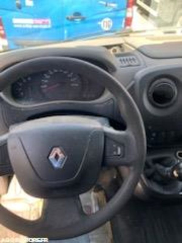 RENAULT MASTER / non roulant / 550 000Km - 2016 - Товарно комбе: слика 2 RENAULT MASTER / non roulant / 550 000Km - 2016 - Товарно комбе: слика 2