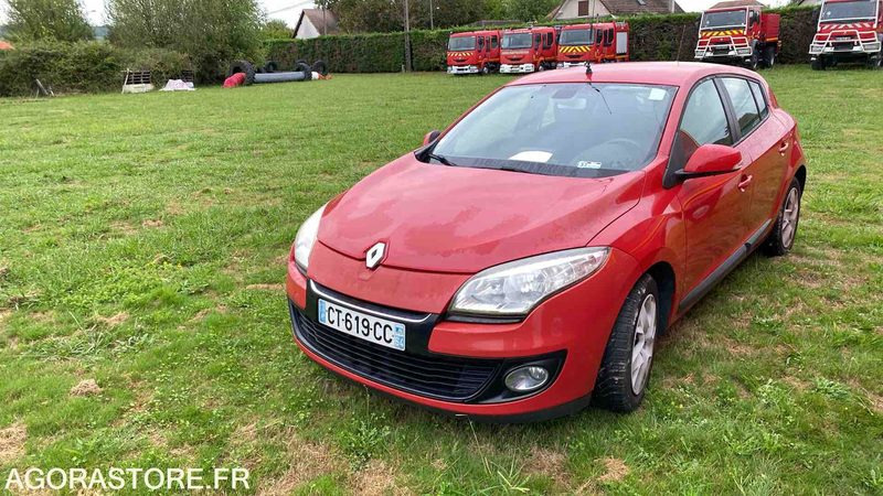 RENAULT MEGANE 309707kms - 2013 - Автомобил: слика 1 RENAULT MEGANE 309707kms - 2013 - Автомобил: слика 1