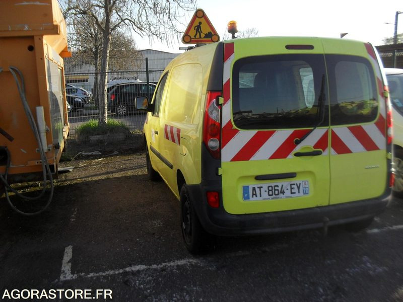 RENAULT NEW KANGOO UTILITAIRE - Мало комбе: слика 4 RENAULT NEW KANGOO UTILITAIRE - Мало комбе: слика 4