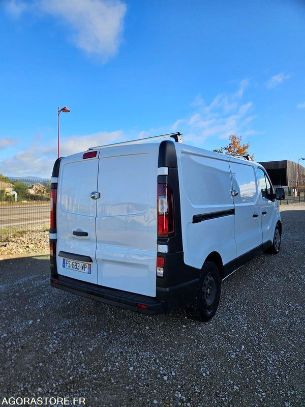 RENAULT TRAFIC 2.0 DCI 120 L2H1 - 2020 - 67800km - Товарно комбе: слика 4 RENAULT TRAFIC 2.0 DCI 120 L2H1 - 2020 - 67800km - Товарно комбе: слика 4