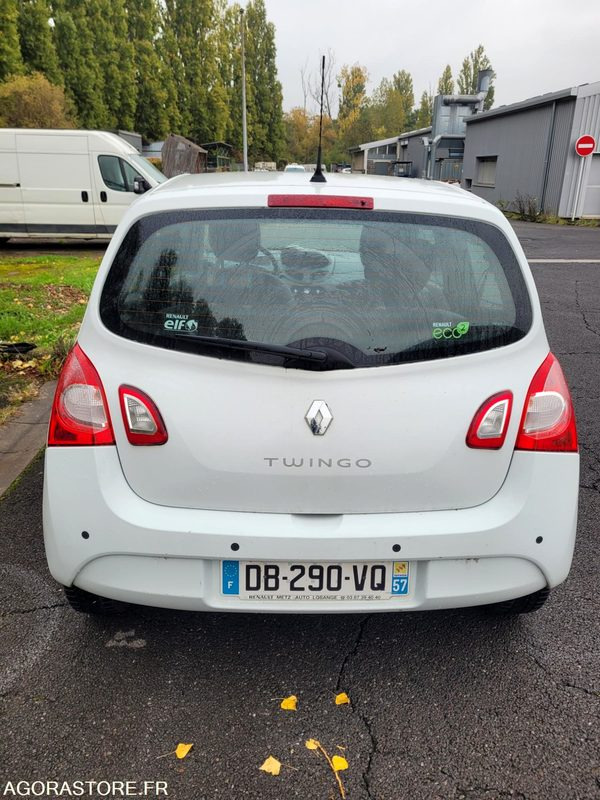 RENAULT TWINGO - DB-290-VQ - VIN VF1CNJ10550142907 - Автомобил: слика 3 RENAULT TWINGO - DB-290-VQ - VIN VF1CNJ10550142907 - Автомобил: слика 3