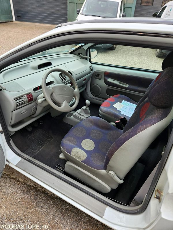 RENAULT TWINGO - Автомобил: слика 5 RENAULT TWINGO - Автомобил: слика 5