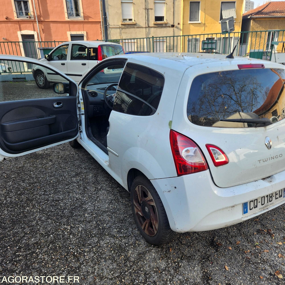 RENAULT TWINGO - Автомобил: слика 3 RENAULT TWINGO - Автомобил: слика 3