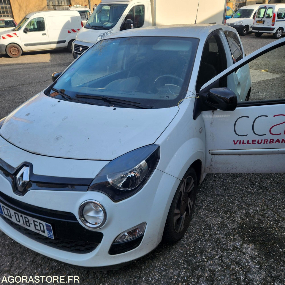 RENAULT TWINGO - Автомобил: слика 2 RENAULT TWINGO - Автомобил: слика 2