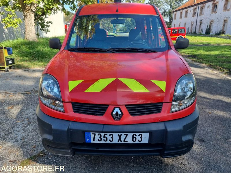 Reanult Kangoo 4x4 - 7353 XZ 63 - 2005 - Мало комбе: слика 1 Reanult Kangoo 4x4 - 7353 XZ 63 - 2005 - Мало комбе: слика 1
