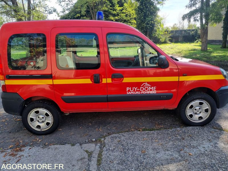 Reanult Kangoo 4x4 - 7353 XZ 63 - 2005 - Мало комбе: слика 4 Reanult Kangoo 4x4 - 7353 XZ 63 - 2005 - Мало комбе: слика 4