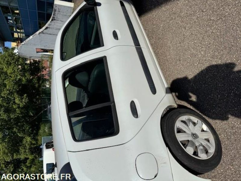 Renault CLIO 2 - Автомобил: слика 3 Renault CLIO 2 - Автомобил: слика 3