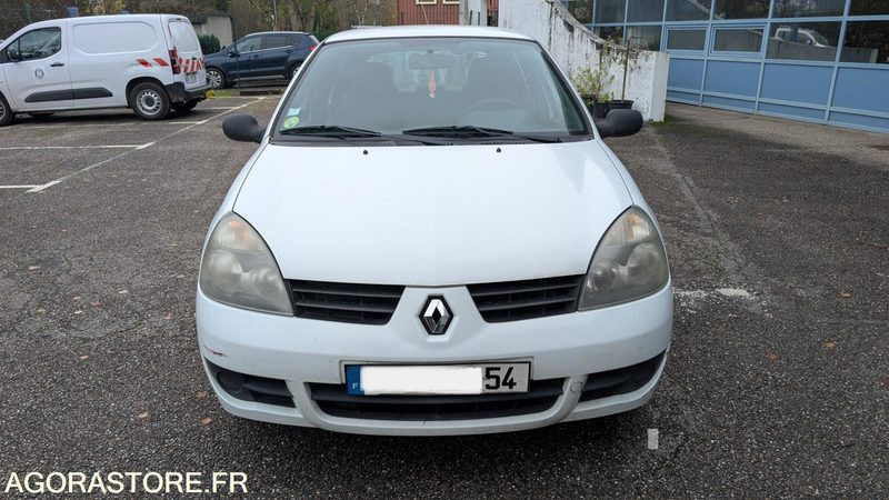 Renault CLIO 2 - Автомобил: слика 1 Renault CLIO 2 - Автомобил: слика 1
