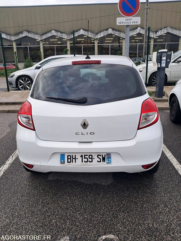Renault CLIO 3 -2011 - Автомобил: слика 4 Renault CLIO 3 -2011 - Автомобил: слика 4
