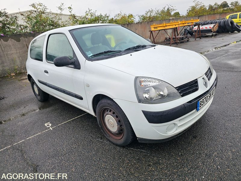 Renault Clio - 2005 - 94635KM - 8970SK41 - Автомобил: слика 2 Renault Clio - 2005 - 94635KM - 8970SK41 - Автомобил: слика 2