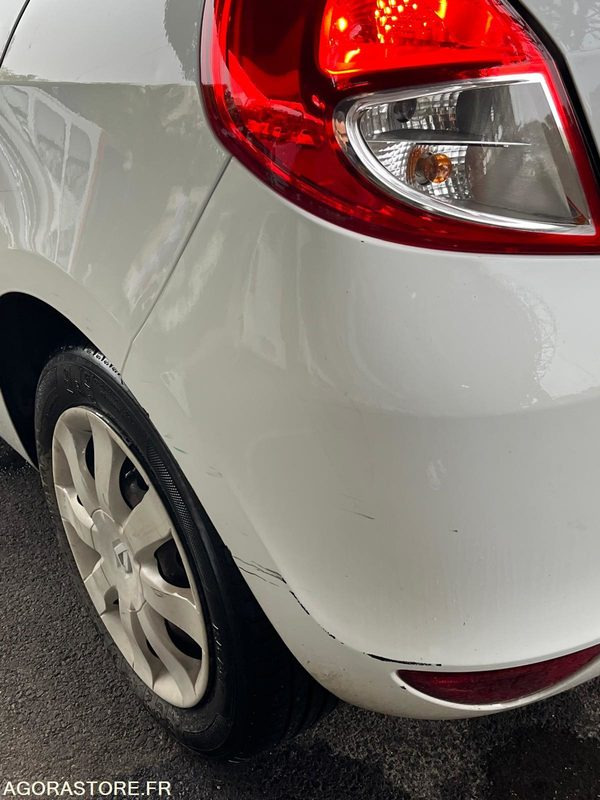 Renault Clio - 2012 - 172000kms - Автомобил: слика 3 Renault Clio - 2012 - 172000kms - Автомобил: слика 3