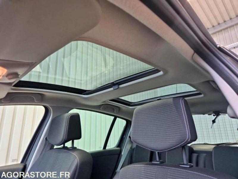 Renault Clio III Phase 2 – TomTom Edition 1.2 75 – 2011 – Seulement 33 200 km – - Автомобил: слика 4 Renault Clio III Phase 2 – TomTom Edition 1.2 75 – 2011 – Seulement 33 200 km – - Автомобил: слика 4