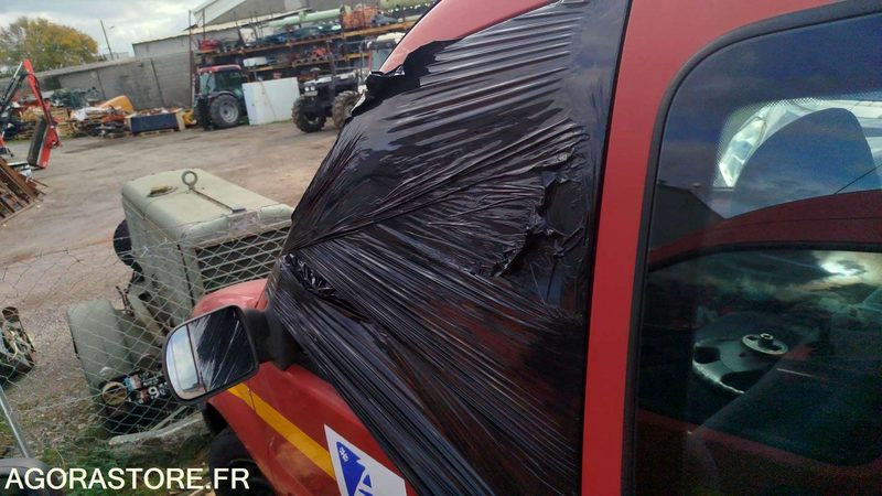 Renault Kangoo - 2000 - 2657PV11 - Мало комбе: слика 4 Renault Kangoo - 2000 - 2657PV11 - Мало комбе: слика 4