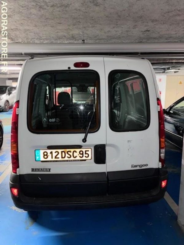 Renault Kangoo - 2004 - ESSENCE BATTERIE HS - Мало комбе: слика 2 Renault Kangoo - 2004 - ESSENCE BATTERIE HS - Мало комбе: слика 2