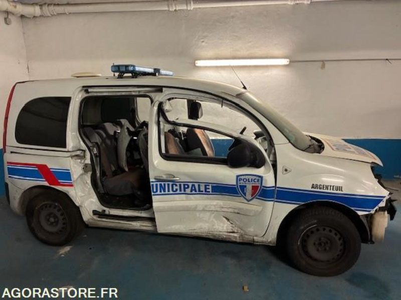 Renault Kangoo - 2012 - CE 565 FJ - Автомобил: слика 2 Renault Kangoo - 2012 - CE 565 FJ - Автомобил: слика 2