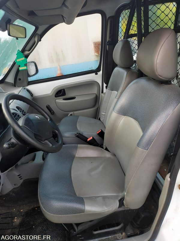 Renault Kangoo 86704 kms - Мало комбе: слика 2 Renault Kangoo 86704 kms - Мало комбе: слика 2