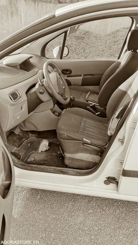 Renault MODUS - Автомобил: слика 3 Renault MODUS - Автомобил: слика 3