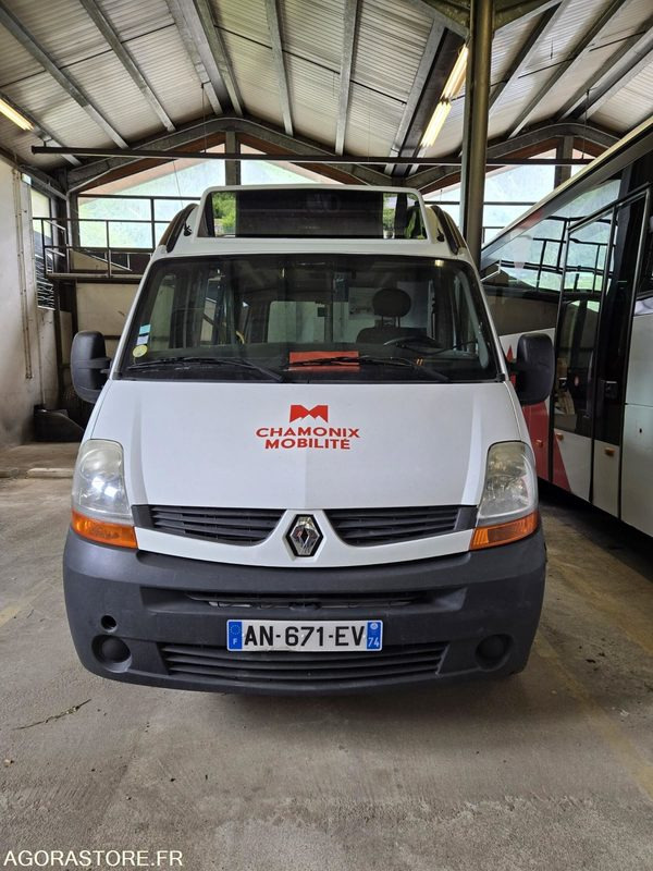 Renault Master - 2010 - 272053kms - Минибус, Патничко комбе: слика 2 Renault Master - 2010 - 272053kms - Минибус, Патничко комбе: слика 2