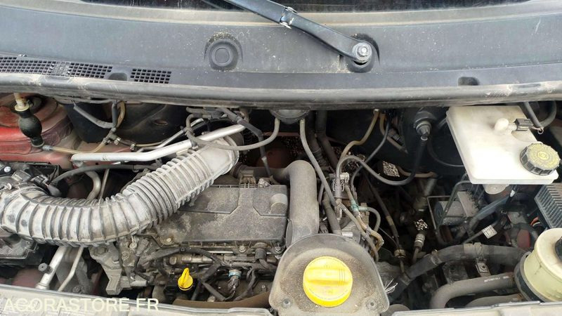 Renault Master - 2011 - 181807km - BH802XJ - Товарно комбе: слика 5 Renault Master - 2011 - 181807km - BH802XJ - Товарно комбе: слика 5