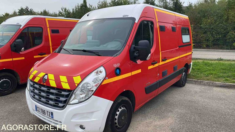 Renault Master III dci 125 - 23/10/2013 - Амбулантно возило: слика 1 Renault Master III dci 125 - 23/10/2013 - Амбулантно возило: слика 1