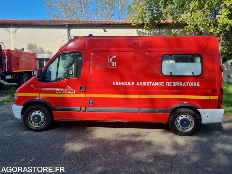 Renault Master L2 H2 - CV 642 KM - Compresseur - 2002 - Товарно комбе: слика 2 Renault Master L2 H2 - CV 642 KM - Compresseur - 2002 - Товарно комбе: слика 2