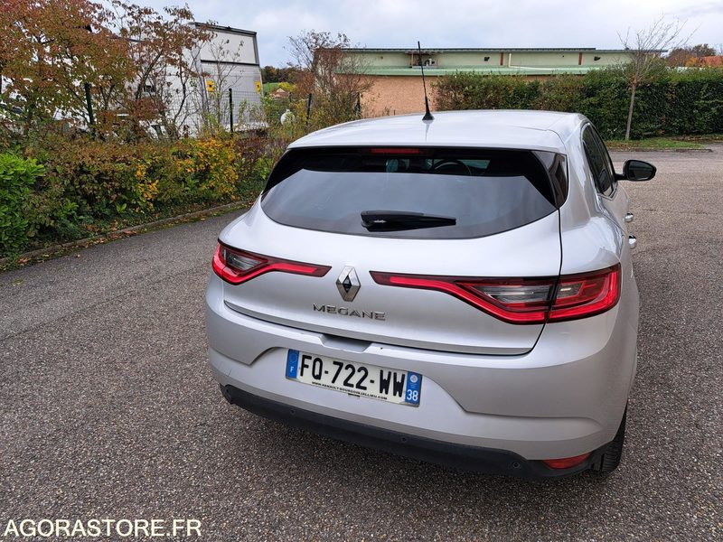 Renault Mégane - 2020 - 170854 kms - Автомобил: слика 2 Renault Mégane - 2020 - 170854 kms - Автомобил: слика 2
