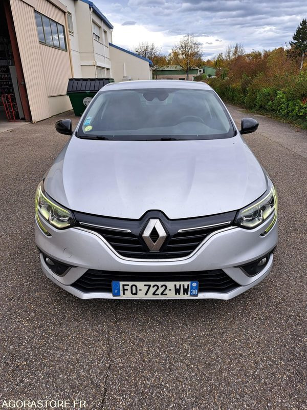 Renault Mégane - 2020 - 170854 kms - Автомобил: слика 3 Renault Mégane - 2020 - 170854 kms - Автомобил: слика 3
