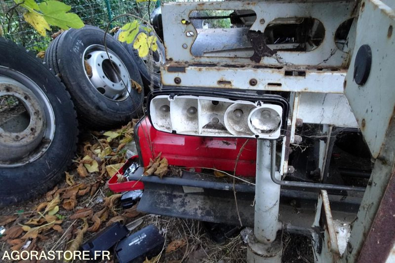 Renault Midlum 220 DXI - Автомобил: слика 3 Renault Midlum 220 DXI - Автомобил: слика 3