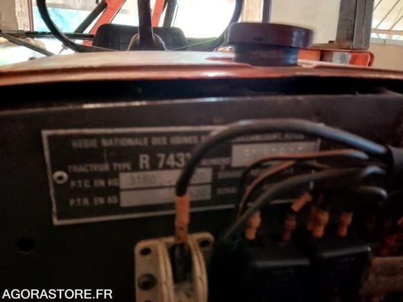 Трактор Renault R7431: слика 13 Трактор Renault R7431: слика 13