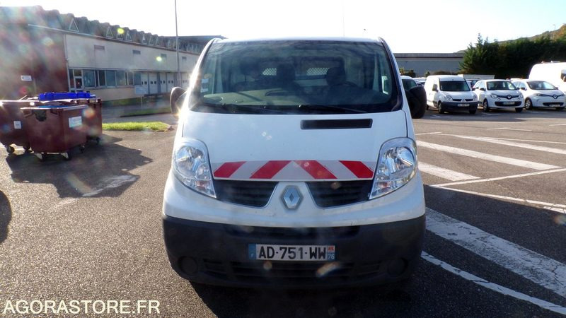 Renault Trafic AD-751-WW (BE) - Товарно комбе: слика 2 Renault Trafic AD-751-WW (BE) - Товарно комбе: слика 2
