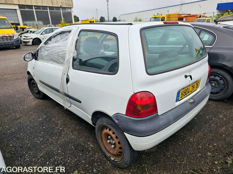 Renault Twingo - 2007 - 225218km - 8804ZH76 - Автомобил: слика 4 Renault Twingo - 2007 - 225218km - 8804ZH76 - Автомобил: слика 4