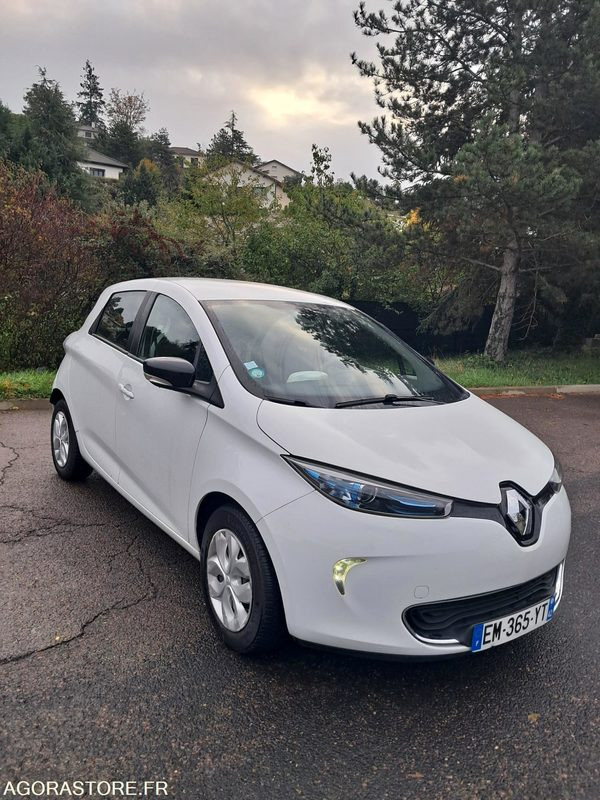 Renault ZOE EM-365-YT - Автомобил: слика 2 Renault ZOE EM-365-YT - Автомобил: слика 2