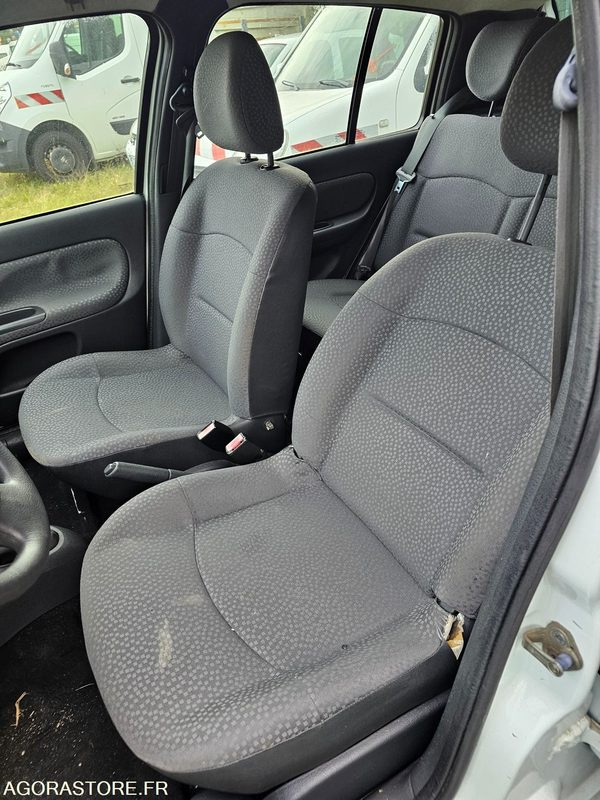 Renault clio - 2008 - 189212km - 2985WX28 - Автомобил: слика 5 Renault clio - 2008 - 189212km - 2985WX28 - Автомобил: слика 5