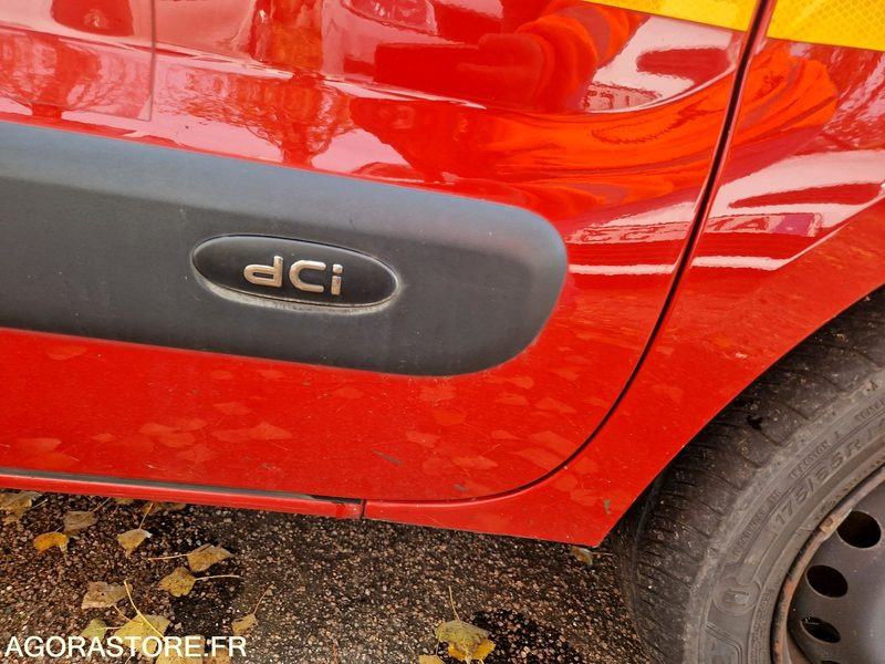 Автомобил Renault kangoo -2005 - 150103 - 4523NH52: слика 9 Автомобил Renault kangoo -2005 - 150103 - 4523NH52: слика 9