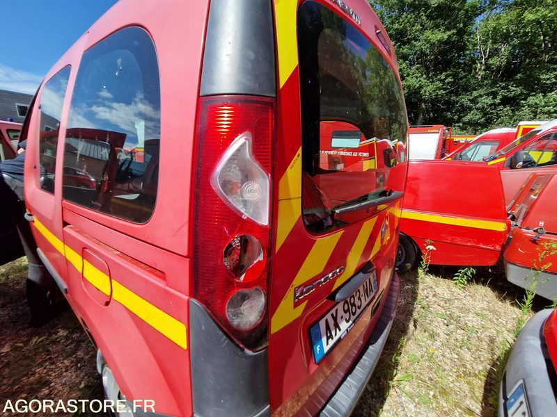 Renault kangoo - 2010 - 117639 - AX983NA - Мало комбе: слика 4 Renault kangoo - 2010 - 117639 - AX983NA - Мало комбе: слика 4