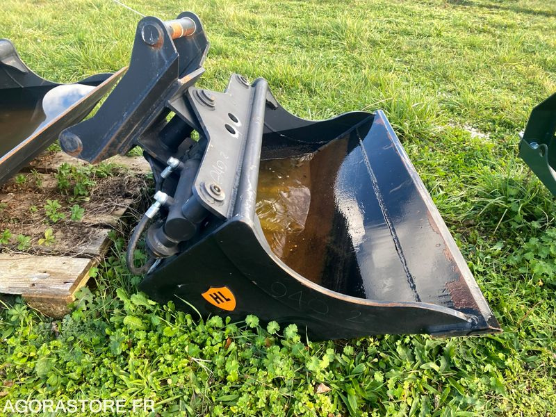 Godet curage orientable pour pelle 4T à 6T NEUF - Резервни делови за Градежна машина: слика 1 Godet curage orientable pour pelle 4T à 6T NEUF - Резервни делови за Градежна машина: слика 1