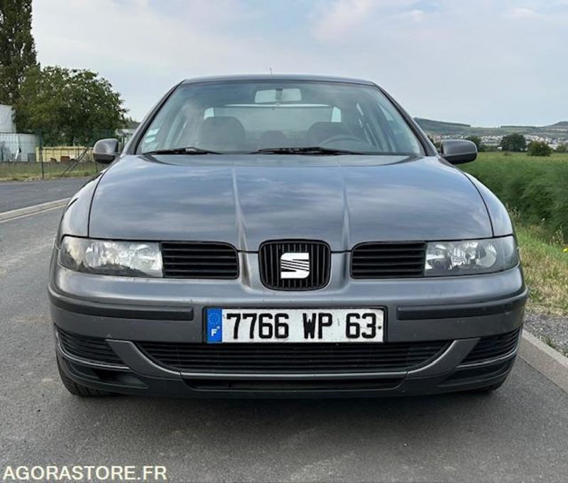 SEAT TOLEDO 1.9 TDI 110 CH - 2000 - 208 500 kms - Автомобил: слика 2 SEAT TOLEDO 1.9 TDI 110 CH - 2000 - 208 500 kms - Автомобил: слика 2