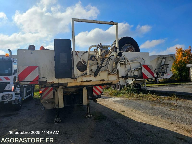 SEMI-REMORQUE PORTE ENGIN KAISER - 2001 - 128CLW77 (MPE057) - Приколка за низок утовар: слика 4 SEMI-REMORQUE PORTE ENGIN KAISER - 2001 - 128CLW77 (MPE057) - Приколка за низок утовар: слика 4