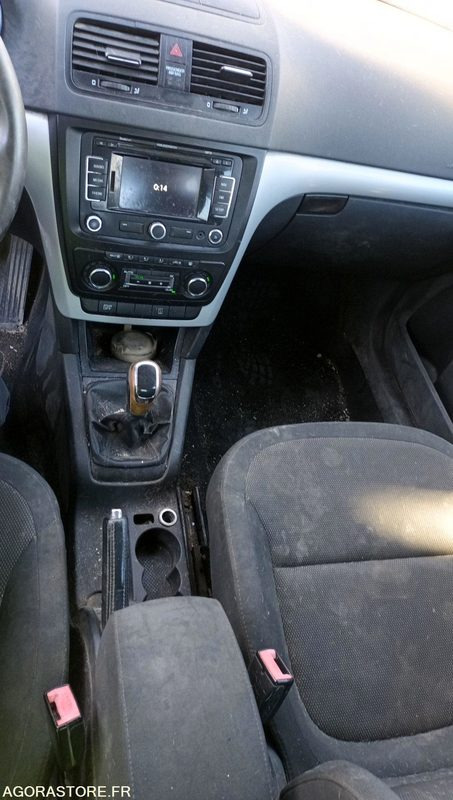 Skoda Yeti - 2012 - 277831kms - CK-397-AE - SUV: слика 3 Skoda Yeti - 2012 - 277831kms - CK-397-AE - SUV: слика 3